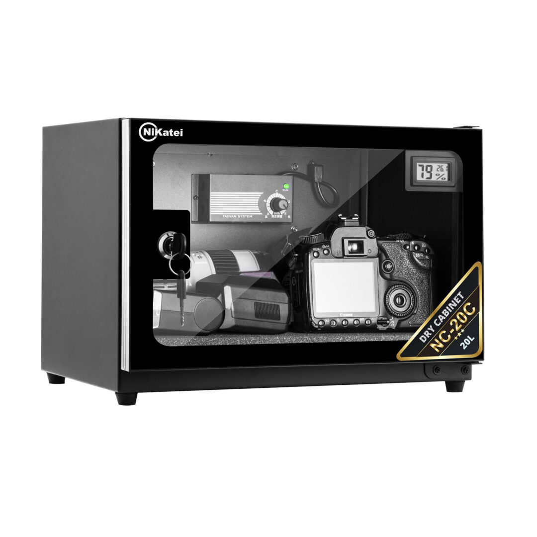 <strong>CÁCH BẢO QUẢN MÁY ẢNH HIỆU QUẢ</strong> 4 Có thể dùng thiết bị chống ẩm để bảo quản máy ảnh