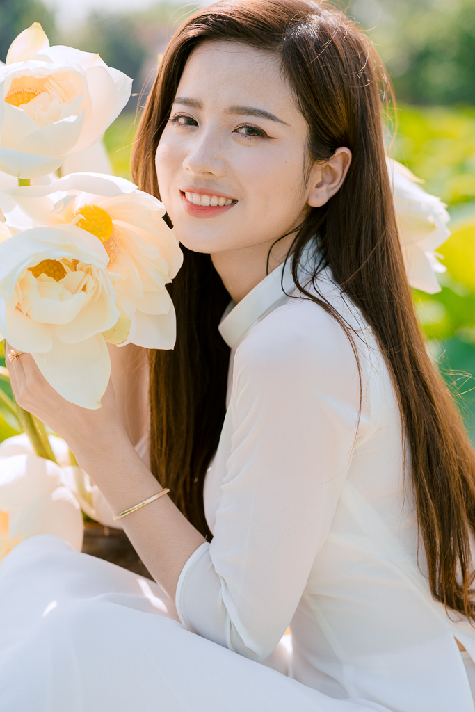 KKK05624 ao dai sen trang Kien Ka Ka