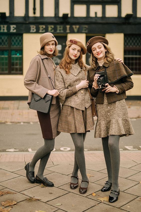 anh co dien thoi trang