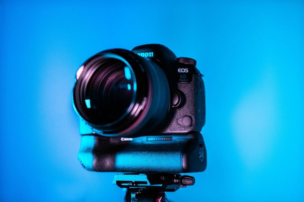 Máy ảnh full frame 2