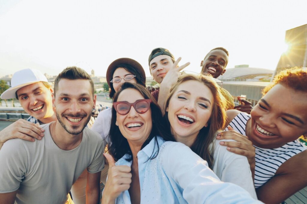 Chụp Selfie Sai Cách Khiến Bạn Già Hơn Cả Chục Tuổi 7 chụp selfie6