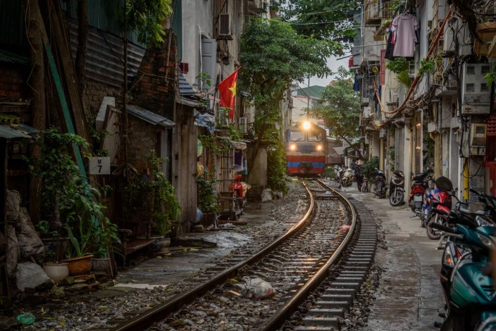 Chụp Ảnh Đường Phố Mùa Thu Hà Nội Và Những Góc Phố Đẹp Đến Bất Ngờ 6 chụp ảnh đường phố